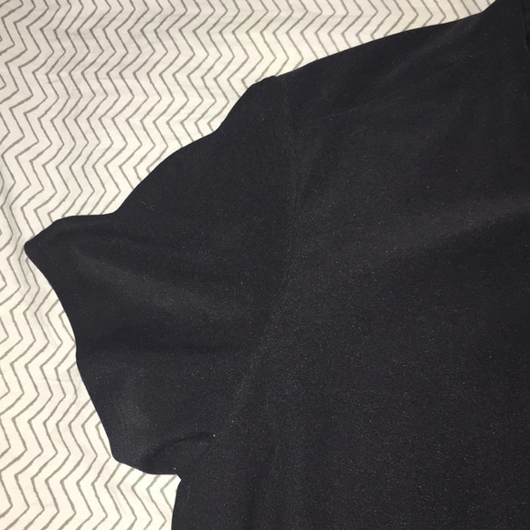 Under Amour Heat Gear Shirt - Picture 4 of 5